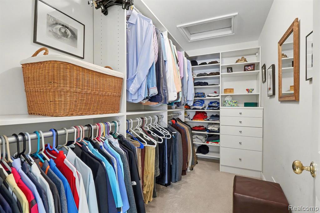 4 Riverbank Drive, Beverly Hills, MI 48025 — Photo 16
