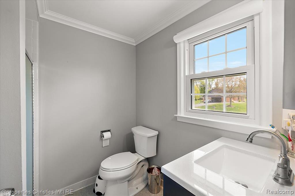 4160 Dawn Lane, West Bloomfield, MI 48323 — Photo 35