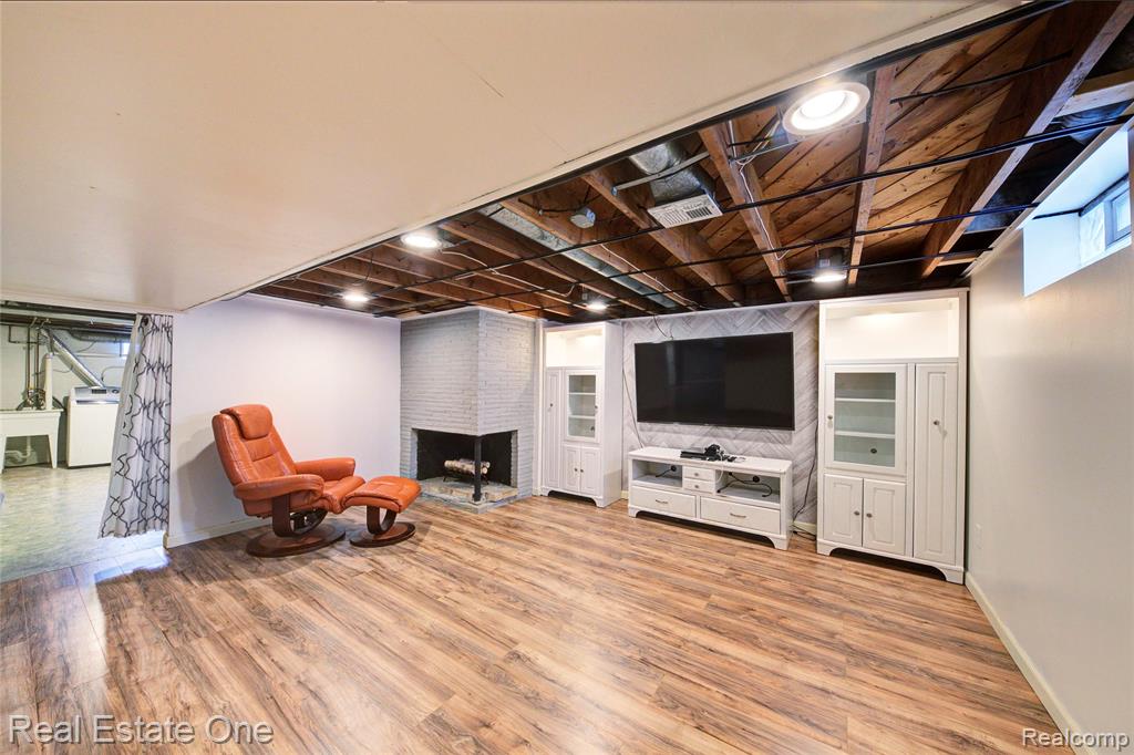 2293 Nichols Avenue, Grand Blanc, MI 48507 — Photo 17