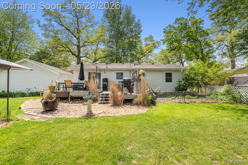 588 Illinois Street, Howell, MI 48843 — Photo 20