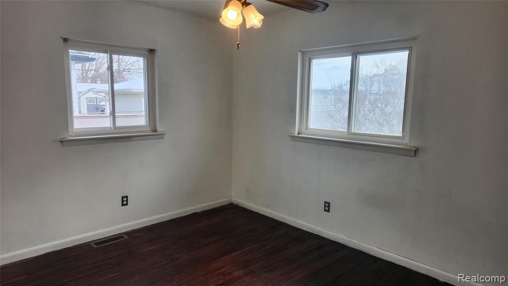 1591 Garfield Avenue, Lincoln Park, MI 48146 — Photo 15