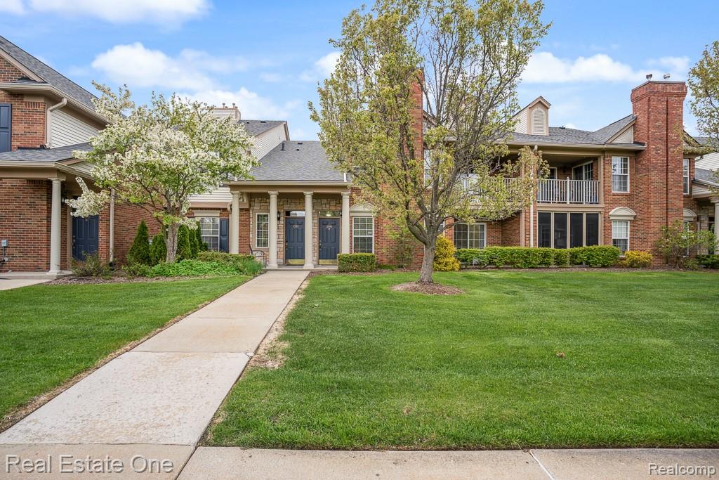 3544 Oakmonte Boulevard, Rochester, MI 48306 — front exterior