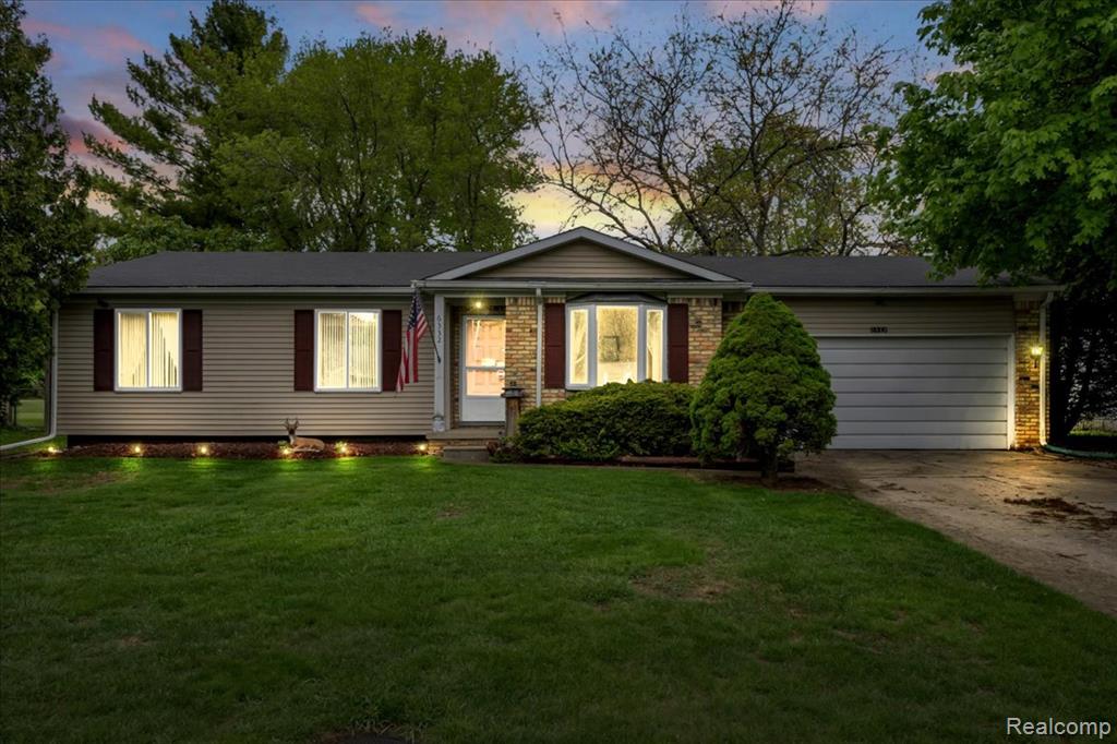 6332 Windham Place, Grand Blanc, MI 48439 — front exterior