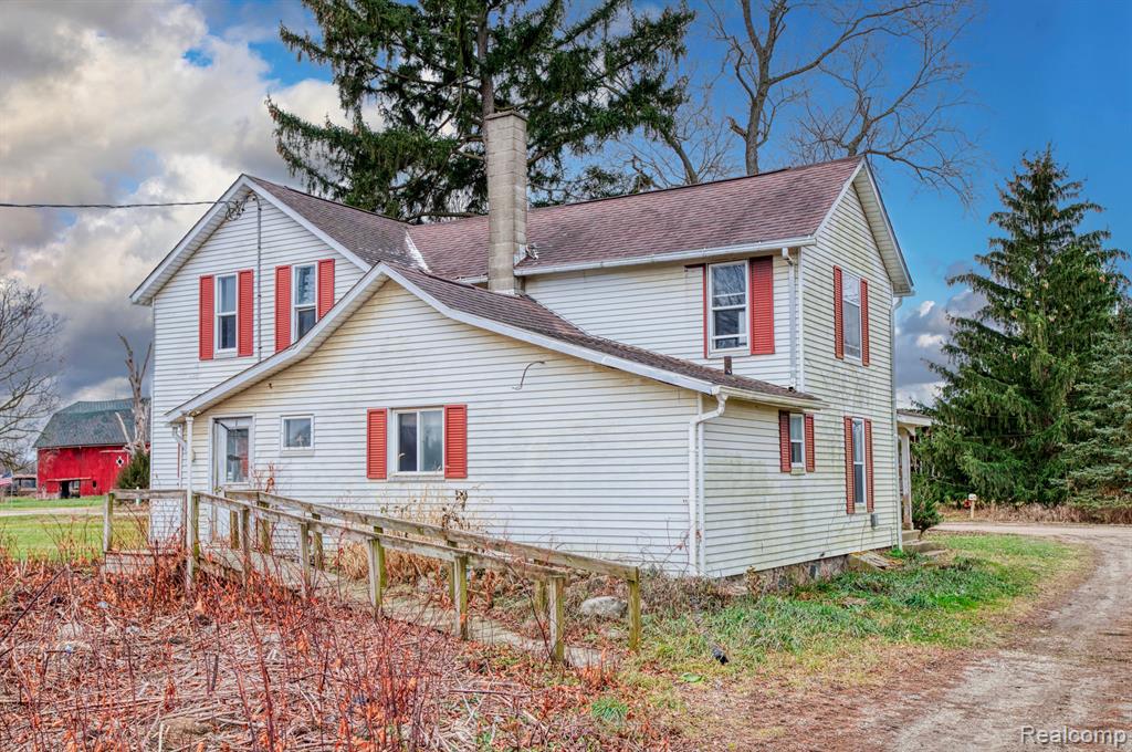 7420 ROBB Road, Fowlerville, MI 48836 — Photo 33