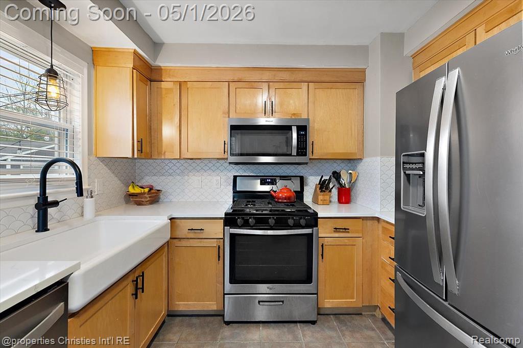 926 Catalpa Drive, Royal Oak, MI 48067 — Photo 8