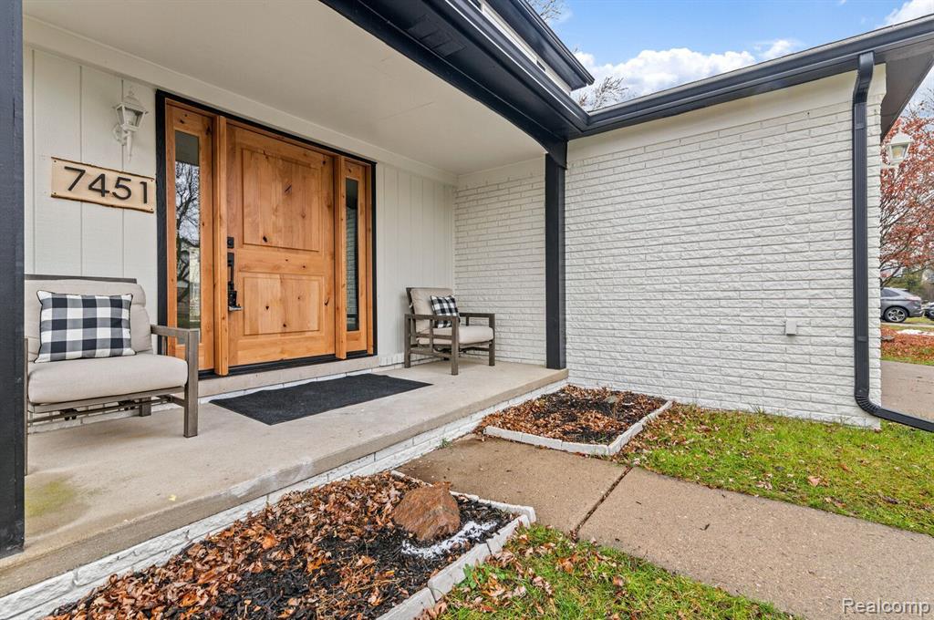 7451 ADMIRALTY Drive, Canton, MI 48187 — Photo 4