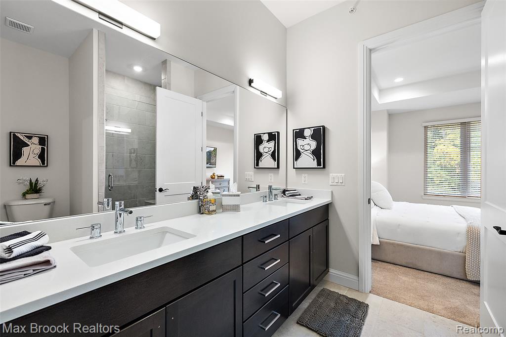 7464 Gramercy Circle, 19, West Bloomfield, MI — Photo 26