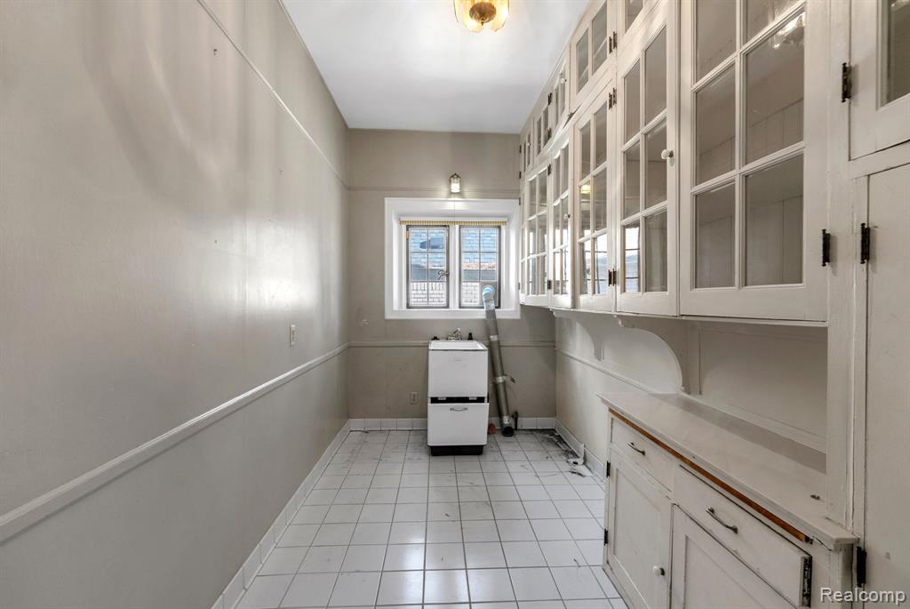 16761 E Jefferson Avenue, Grosse Pointe, MI 48230 — Photo 13