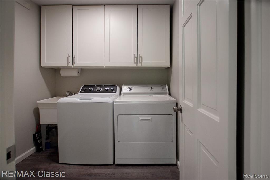 44500 Louvert Court, Novi, MI — Photo 36
