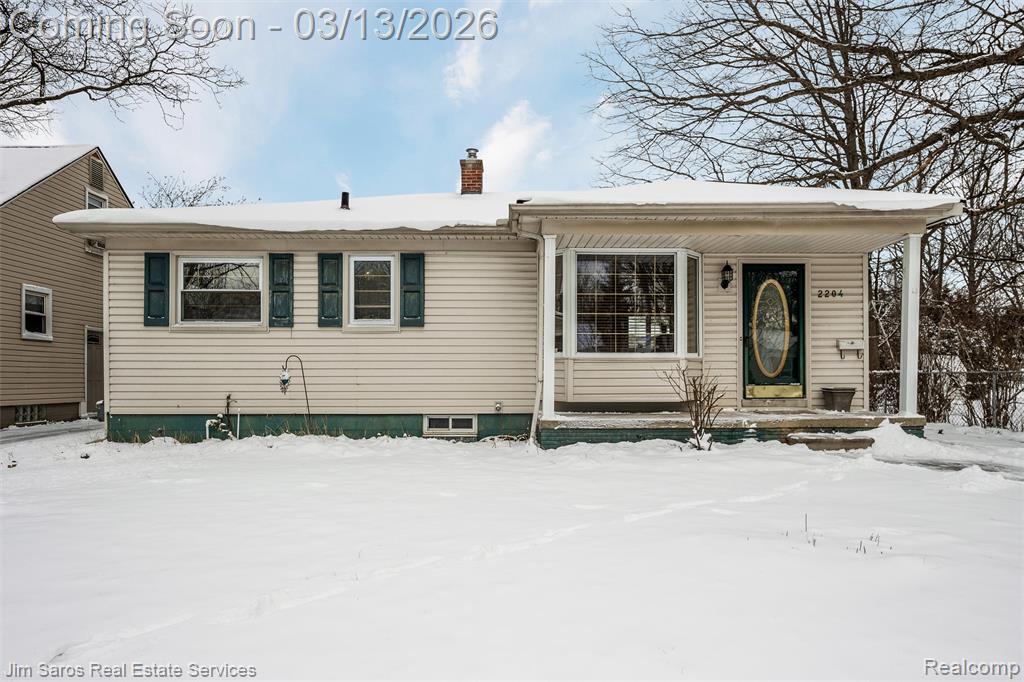 2204 Roslyn Road, Grosse Pointe Woods, MI 48236 — Photo 27