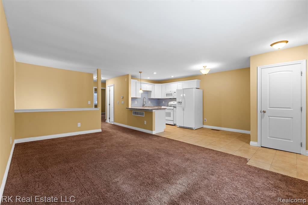 58629 Wallington, Washington, MI — Photo 5