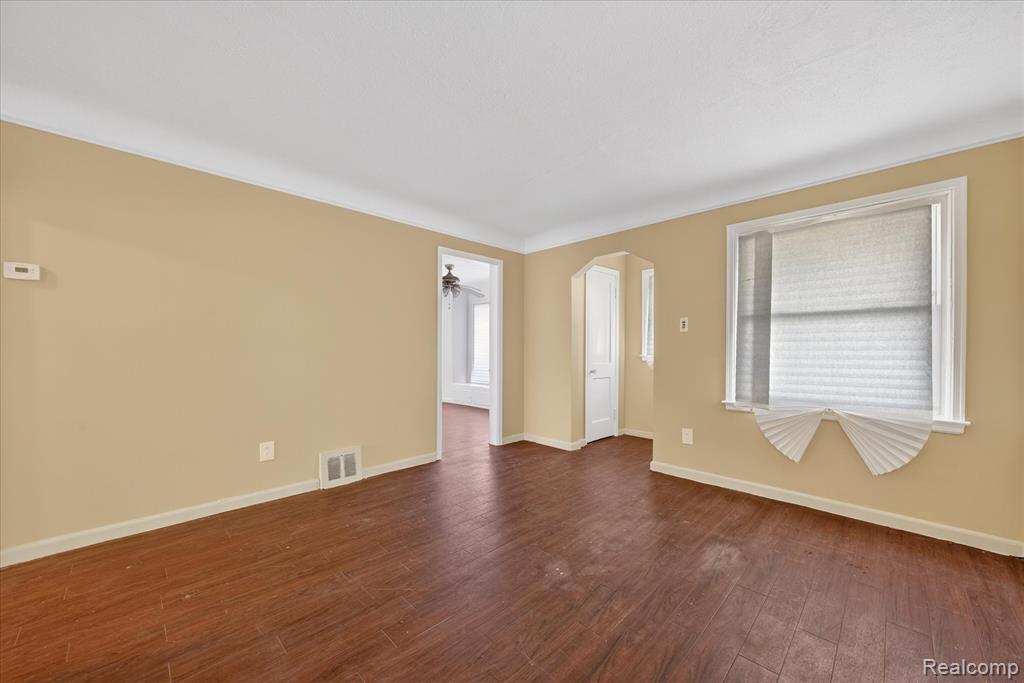 9178 Sussex Street, Detroit, MI 48228 — Photo 12