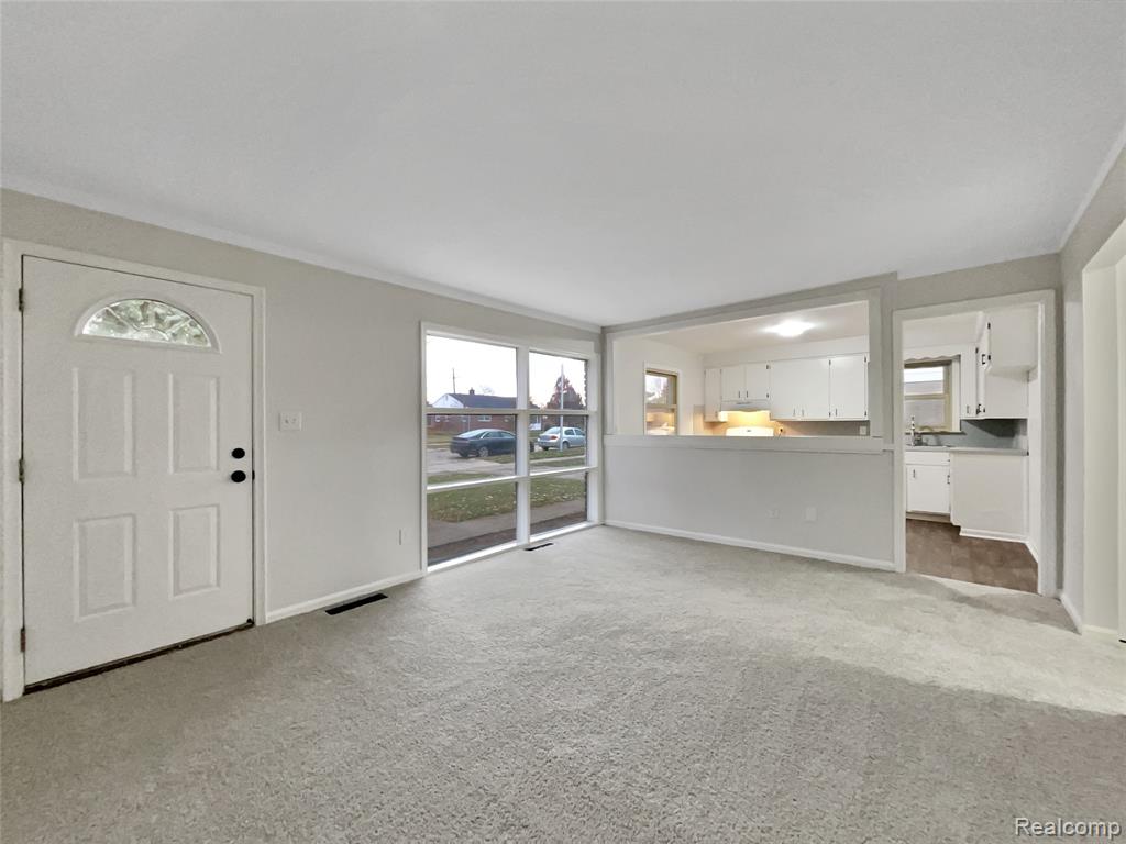 18031 Hamann Street, Riverview, MI 48193 — Photo 3