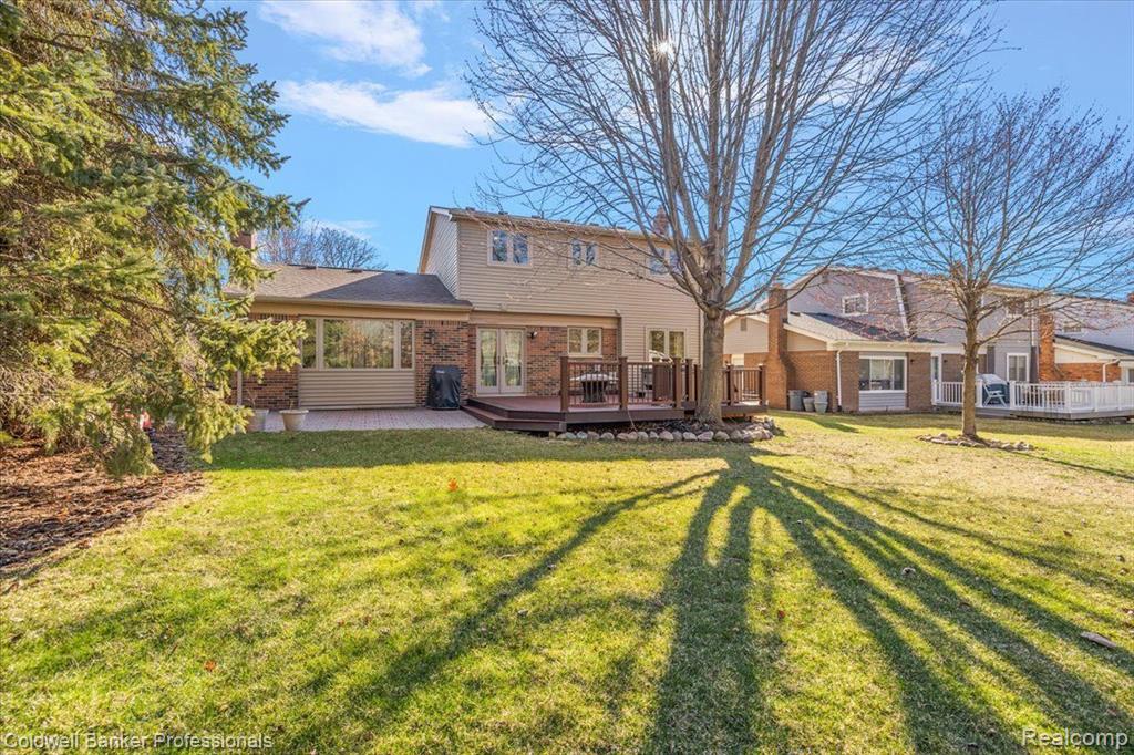 9485 BAYWOOD Drive, Plymouth, MI 48170 — Photo 9