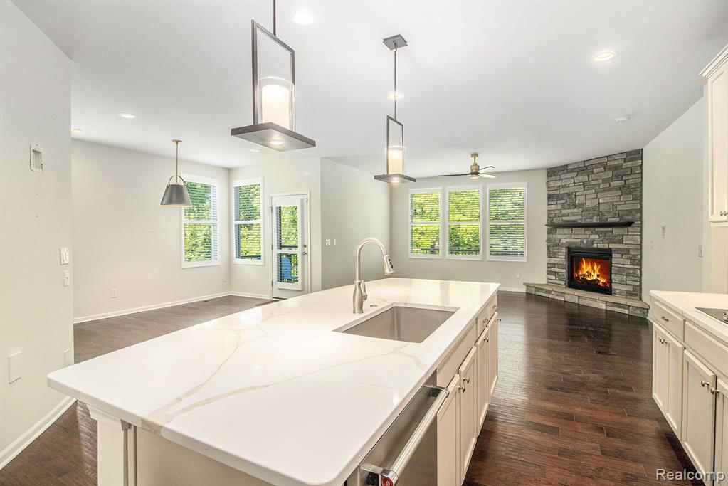 4104 Ashdale Way, Clarkston, MI 48348 — Photo 8