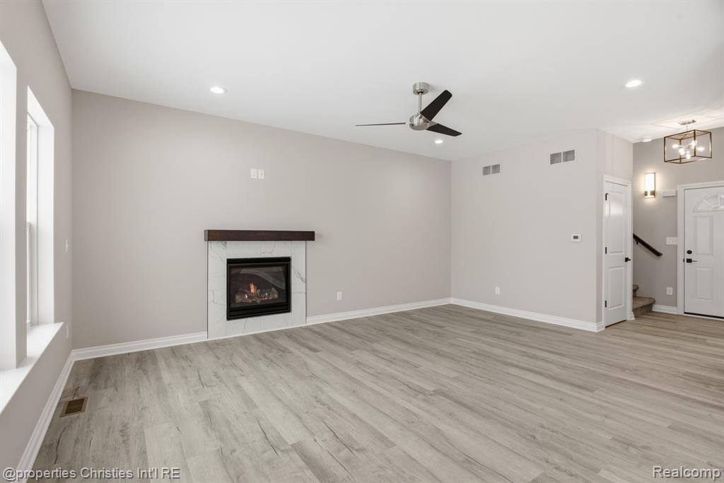 23188 Waterview Drive, New Boston, MI 48164 — Photo 12