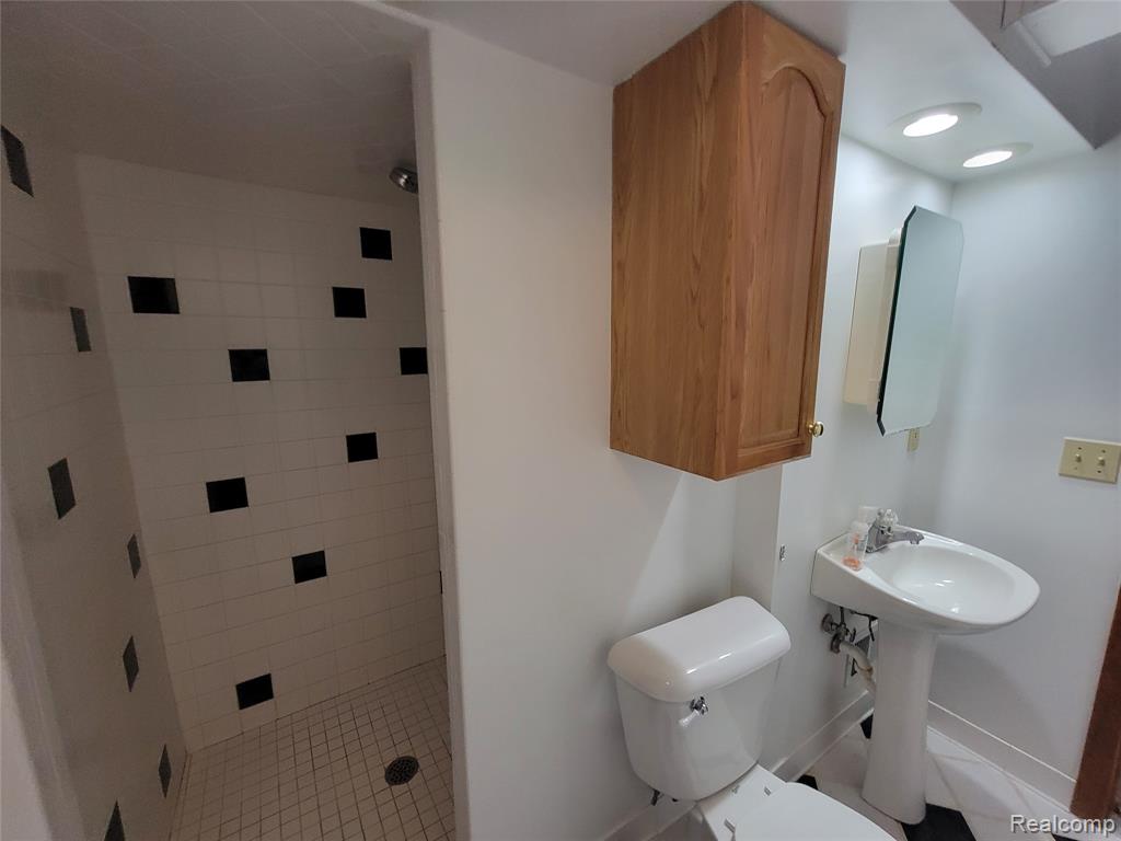 9658 Blauvelt Drive, Grosse Ile, MI 48138 — Photo 24