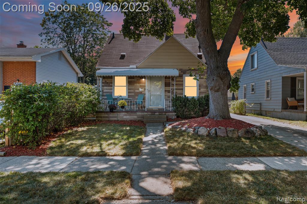 512 Marlin Avenue, Royal Oak, MI 48067 — Photo 2