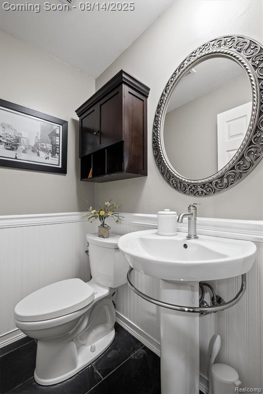 541 Lake Forest Road, Rochester Hills, MI 48309 — Photo 11