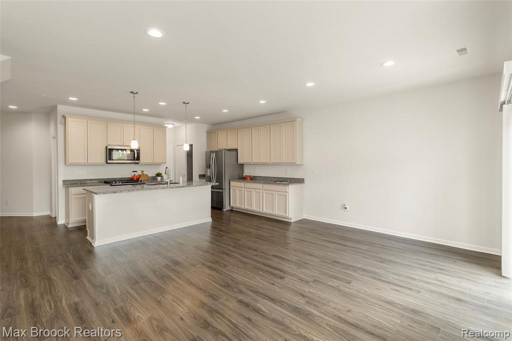 43474 CHANCELLOR Lane SE, Novi, MI — Photo 8