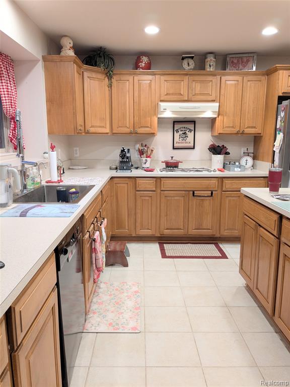 23233 30 Mile Road, Ray, MI — Photo 13