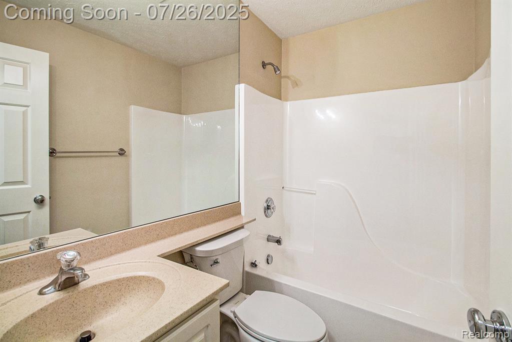 1051 Spirea, Howell, MI 48843 — Photo 18
