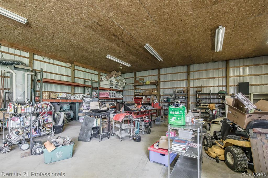 10207 DODGE Road, Otisville, MI 48463 — Photo 31