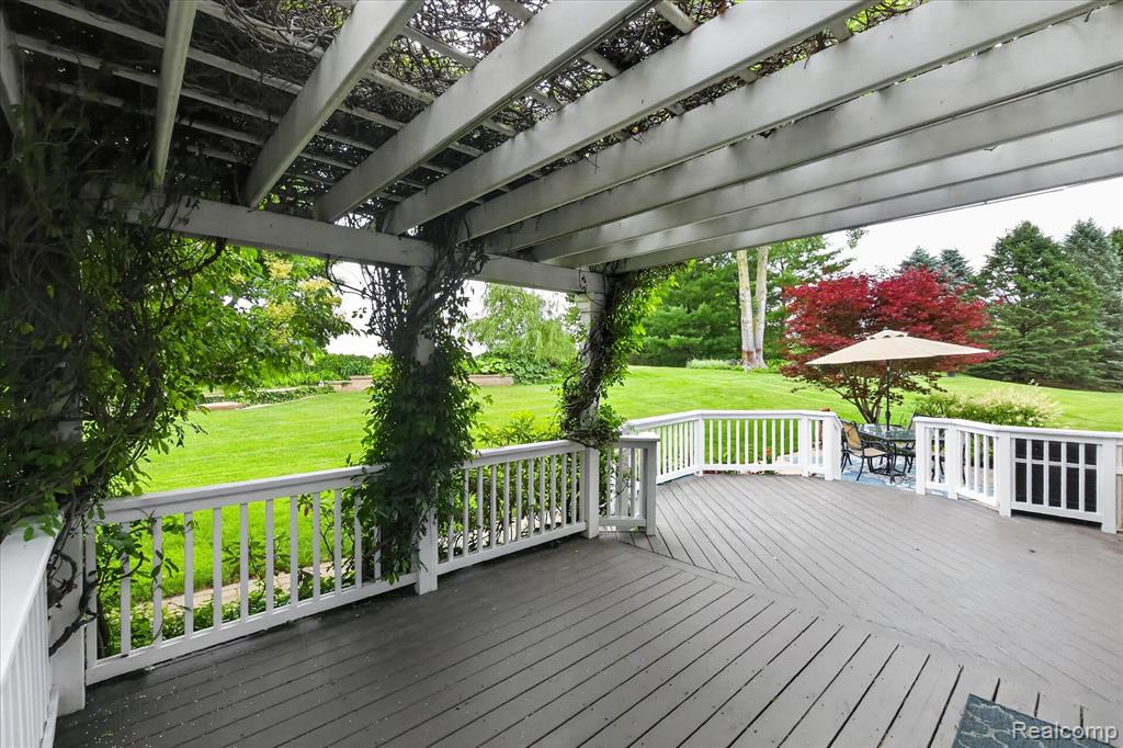 2333 Sandlewood Drive, White Lake, MI 48383 — Photo 47