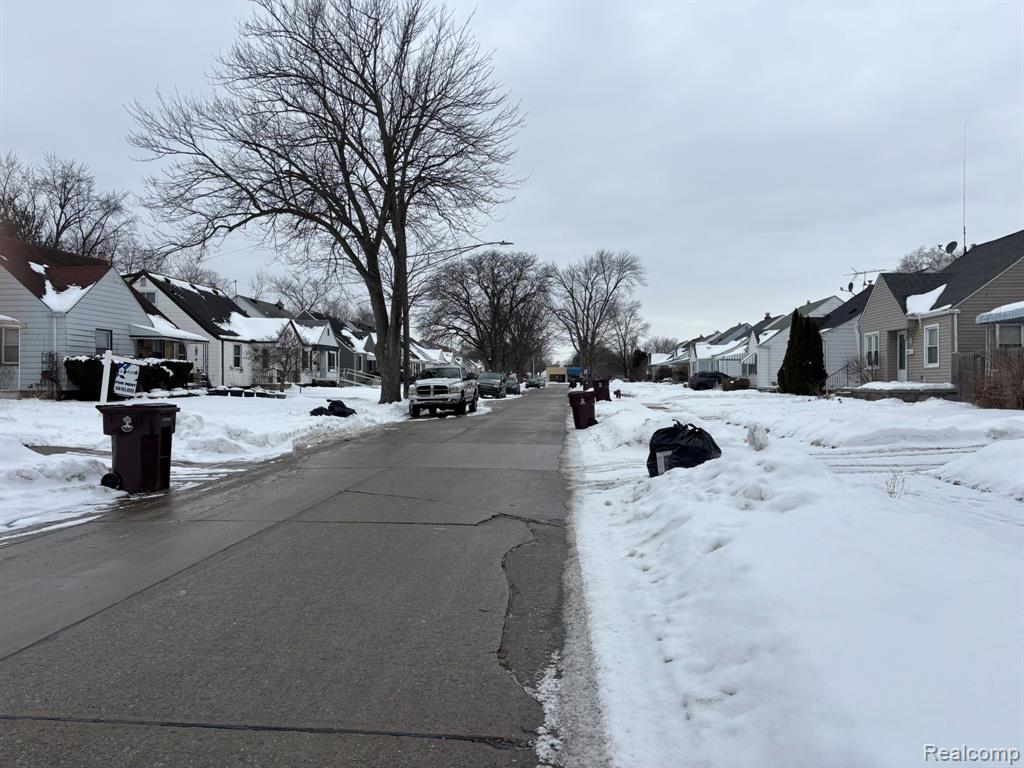 8149 Standard, Center Line, MI 48015 — Photo 27