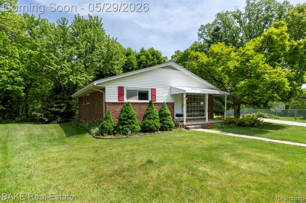800 Parkview Drive, Plymouth, MI 48170 — Photo 2