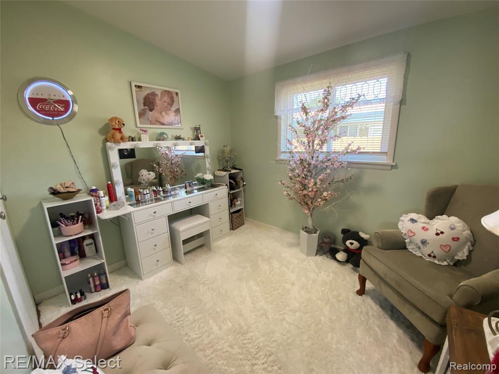 818 McKeighan Avenue, Flint, MI 48507 — Photo 15