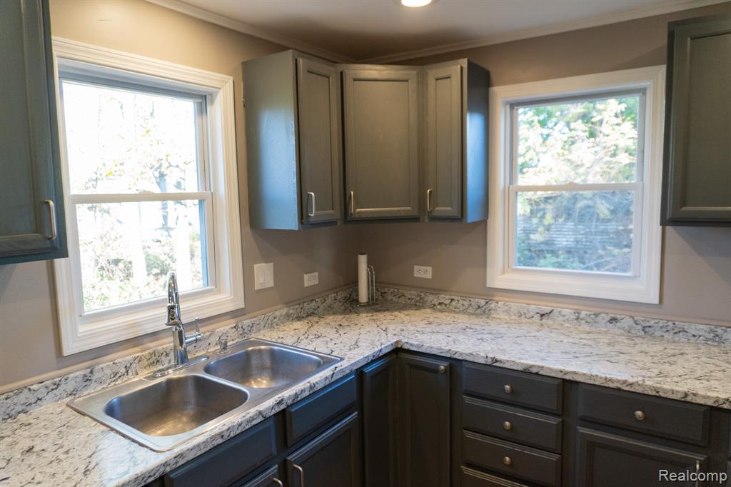 400 W MAIN Street, Durand, MI 48429 — Photo 22