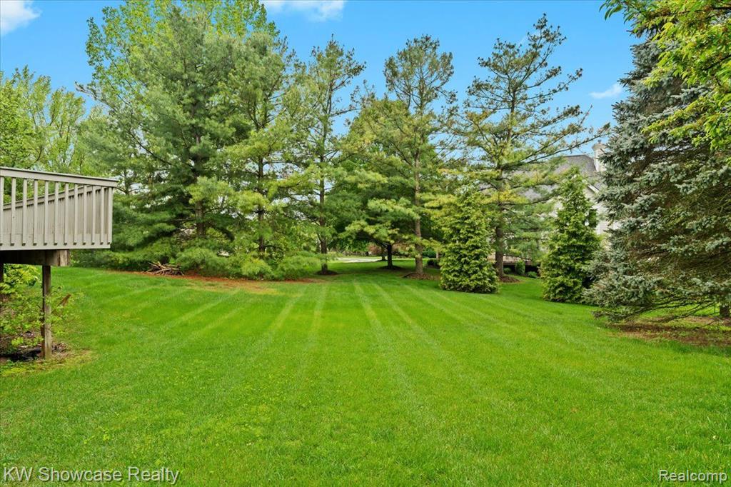 4870 LYTHAM Lane, Ann Arbor, MI 48103 — Photo 37