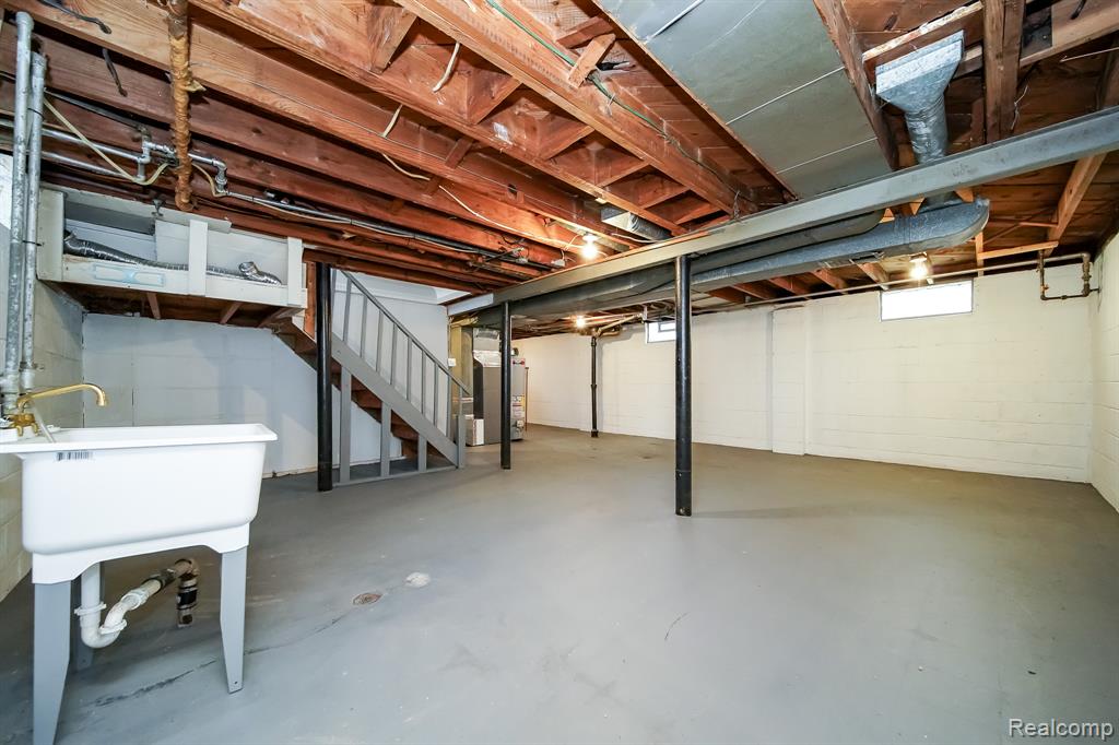 8221 Coolidge, Center Line, MI 48015 — Photo 55