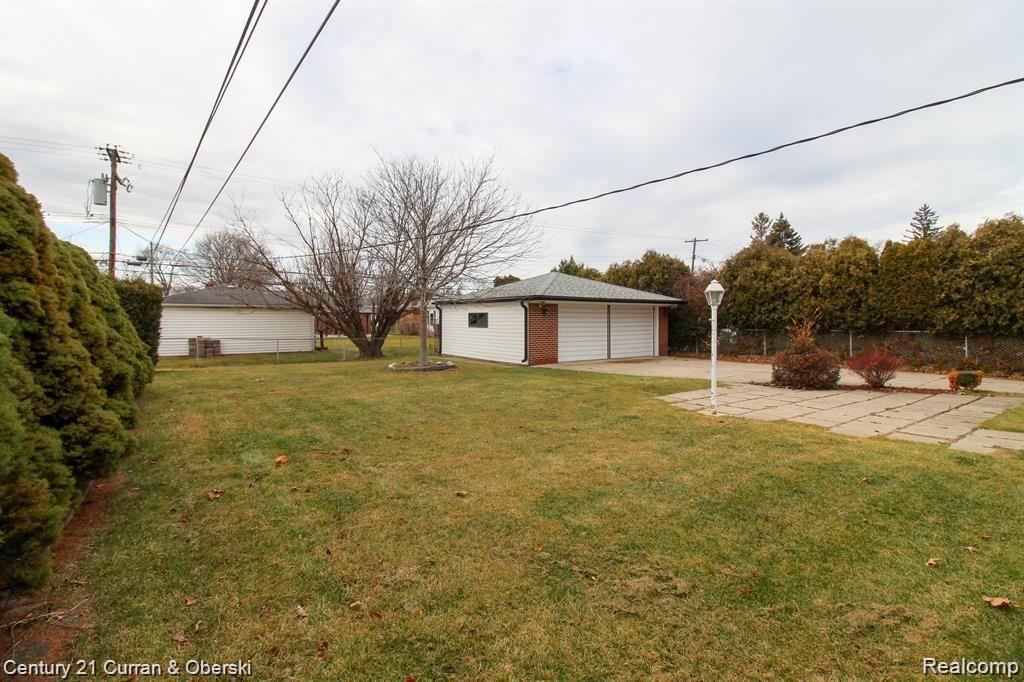 6711 N EVANGELINE Street, Dearborn Heights, MI 48127 — Photo 20