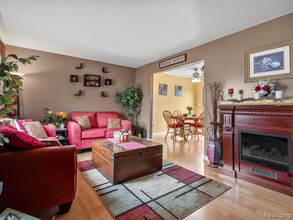 4872 LORE Drive, Waterford, MI 48329 — Photo 6