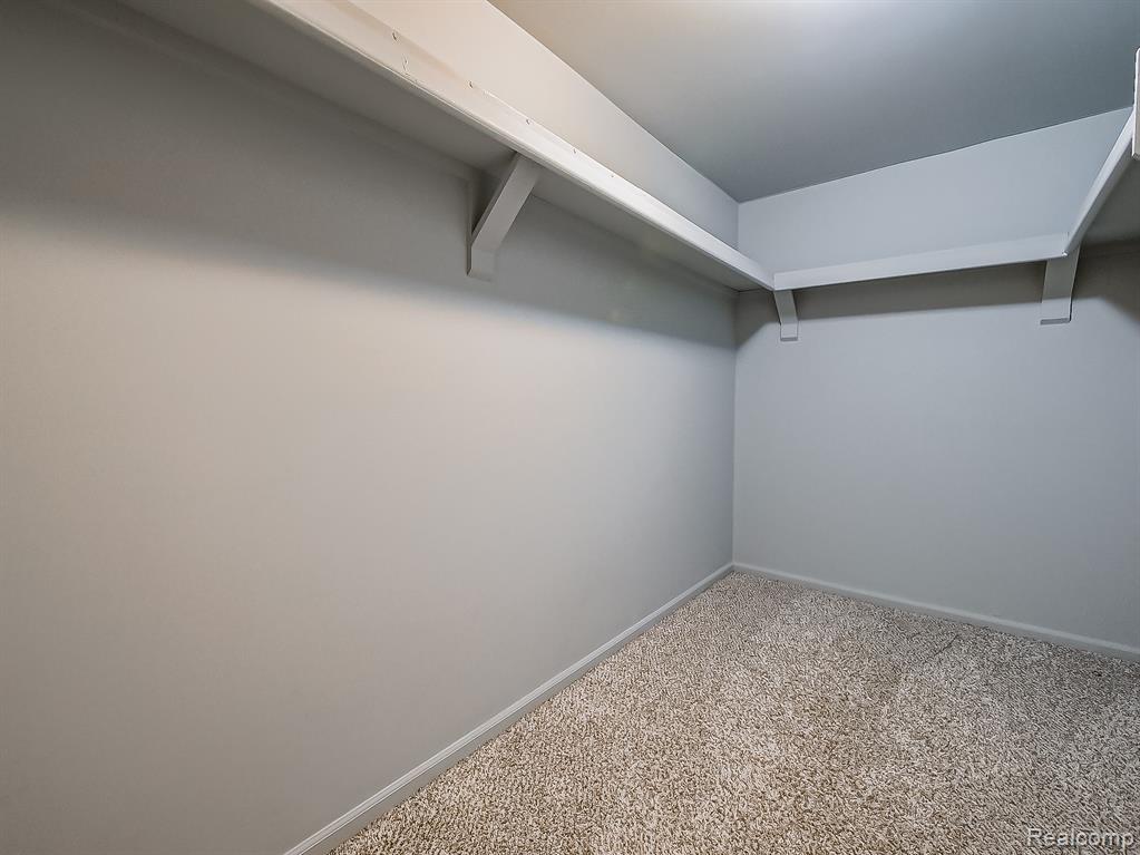 16513 Terrace Village Drive, Taylor, MI 48180 — Photo 17