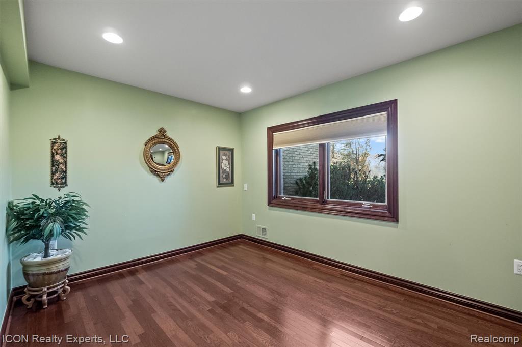 72755 Solanus Drive, Bruce, MI 48065 — Photo 46