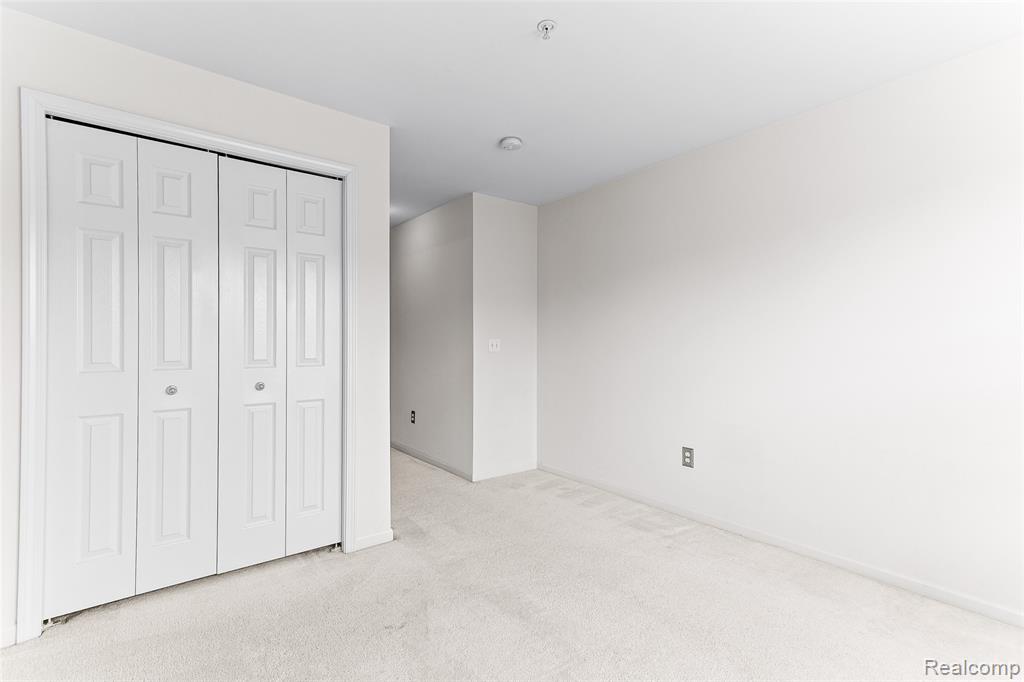 39621 SPRINGWATER Drive, Northville, MI — Photo 24