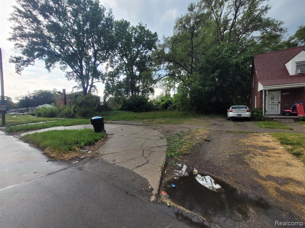 19925 SCHAEFER Highway, Detroit, MI 48235 — Photo 2