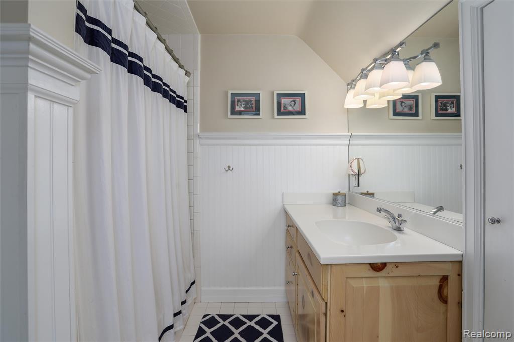 4200 Surrey Cross, Bloomfield Hills, MI 48301 — Photo 27