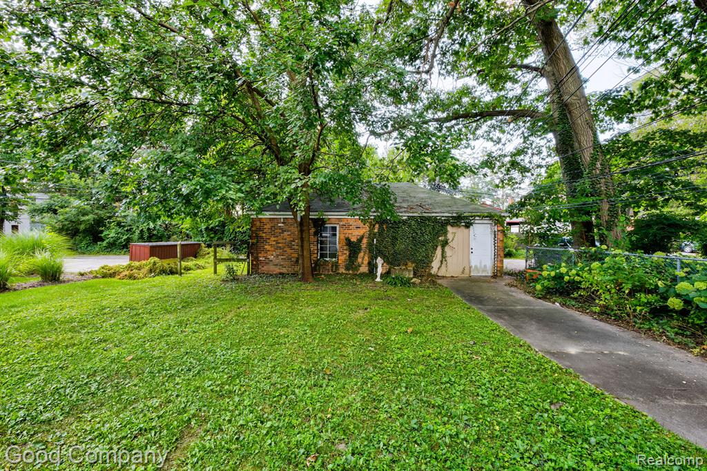 555 W BRECKENRIDGE Street, Ferndale, MI 48220 — Photo 61