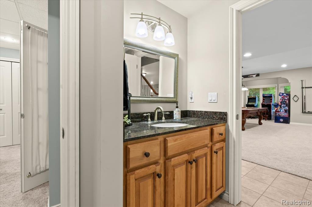 10734 Stoney Point Drive, South Lyon, MI 48178 — Photo 33