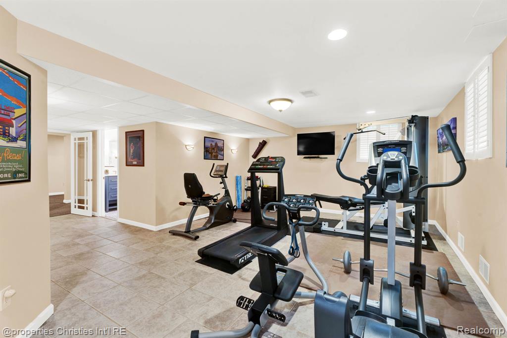19418 Warwick Street, Beverly Hills, MI 48025 — Photo 48