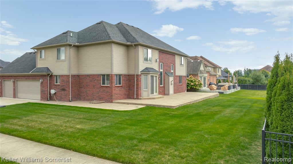 55257 Breton Woods Drive, Macomb, MI 48042 — Photo 56