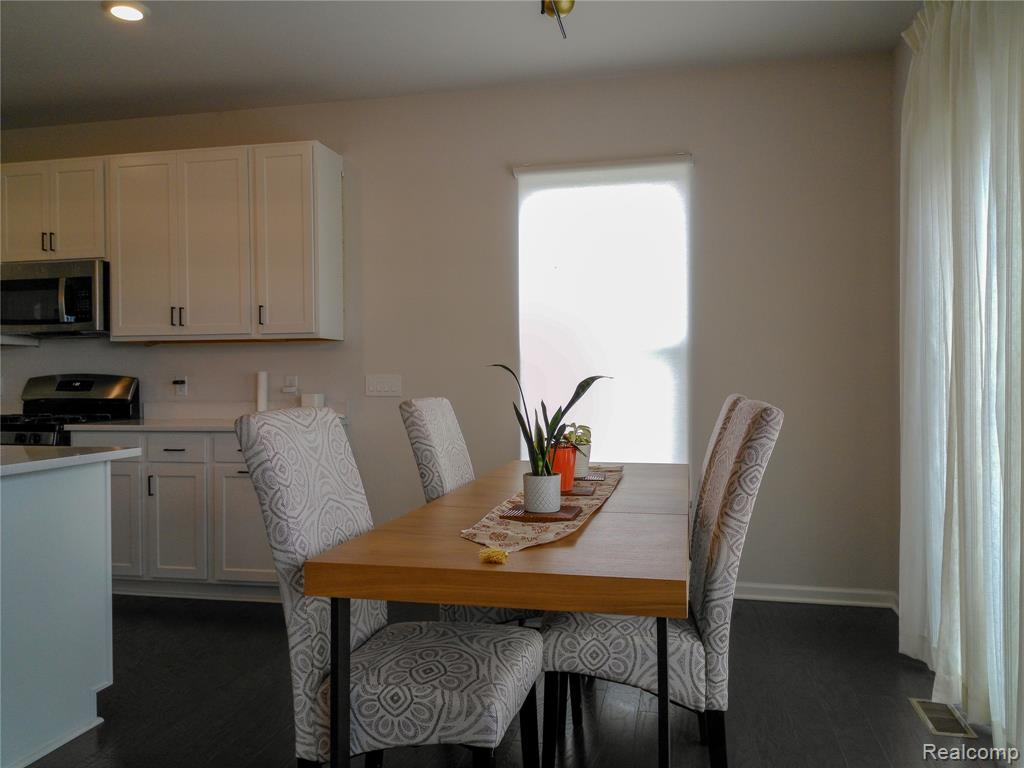 2736 Salt Springs Drive, Saline, MI 48176 — Photo 9