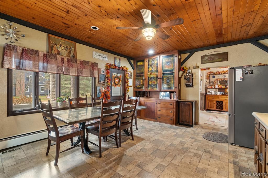 2428 Hubbard Road, Monroe, MI 48161 — Photo 10