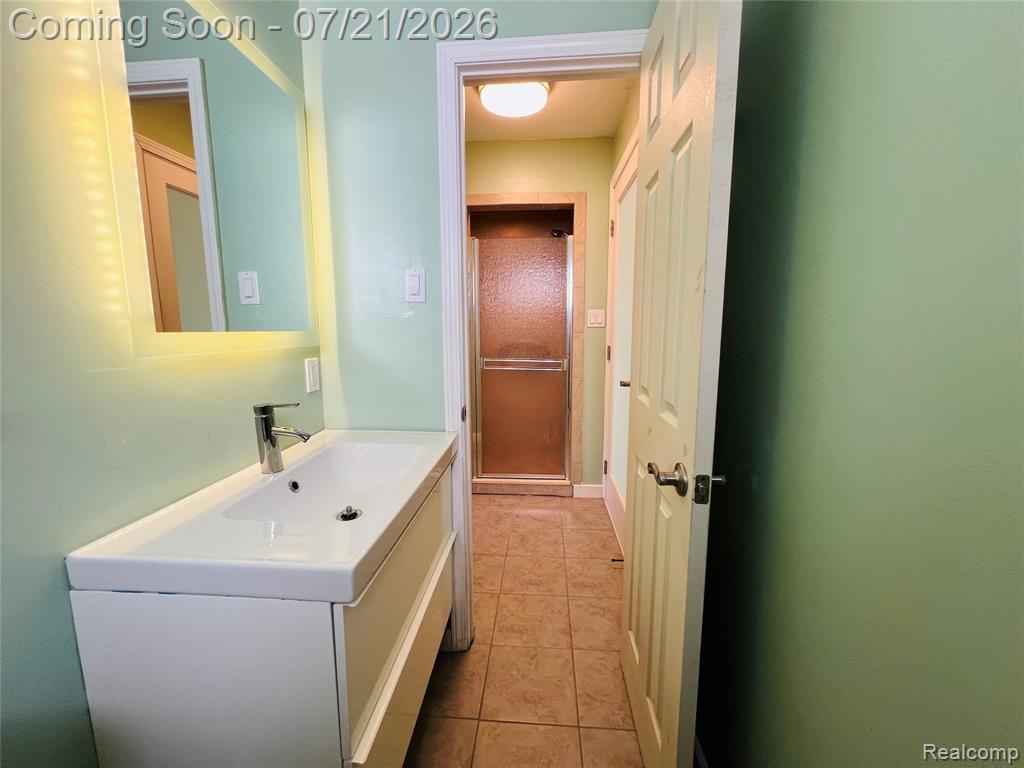 747 JAMAICA Drive, Troy, MI 48083 — Photo 26