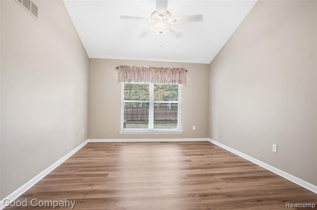 4158 Paisley, Sterling Heights, MI 48314 — Photo 20