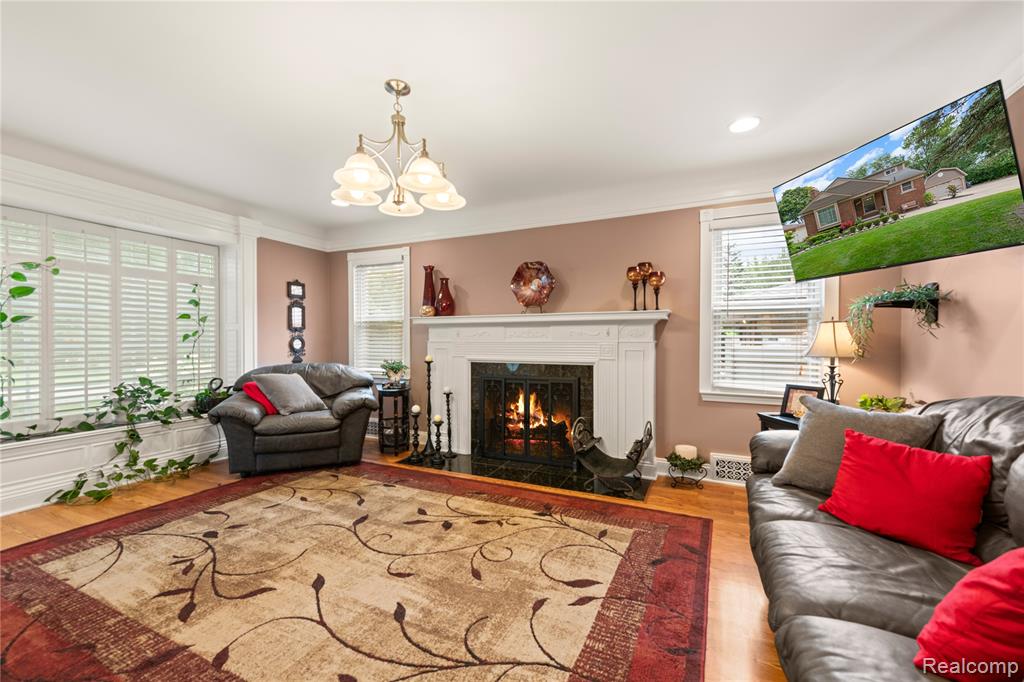 14962 Beatrice Street, Livonia, MI, 48154